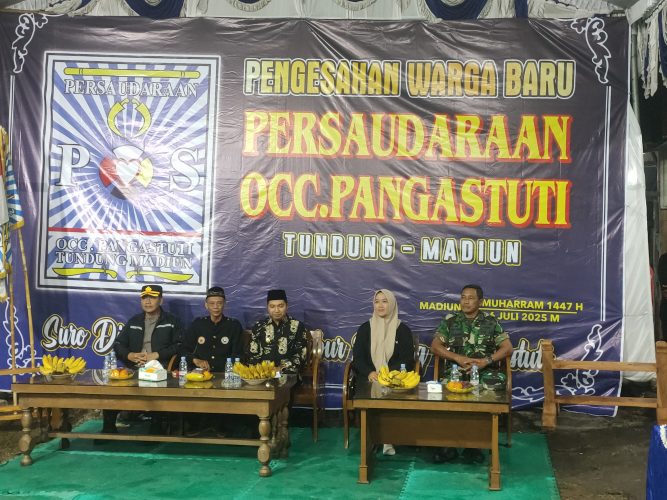 PENGESAHAN WARGA BARU PERGURUAN PENCAK SILAT OCC PANGASTUTI TAHUN 2025 DI KELURAHAN MANGUHARJO