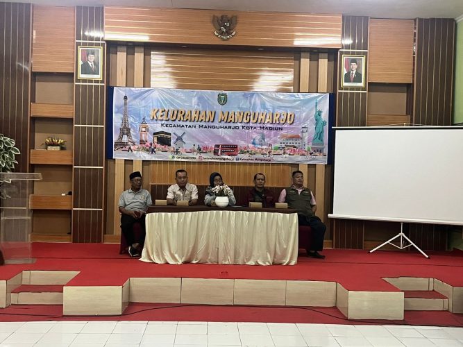 Rapat Evaluasi Kegiatan Pokmas Saluran RT di Kelurahan Manguharjo