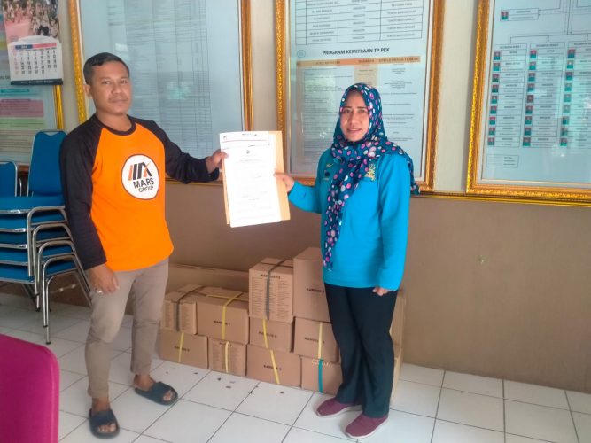 Perpustakaan Retno Dumilah Kelurahan Manguharjo Mendapatkan bantuan 1000 buku dari Perpustakaan Nasional Republik Indonesia