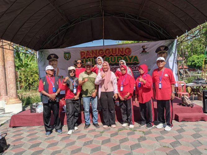 Kegiatan Outbound PKK dan Dasa Wisma Kelurahan Manguharjo