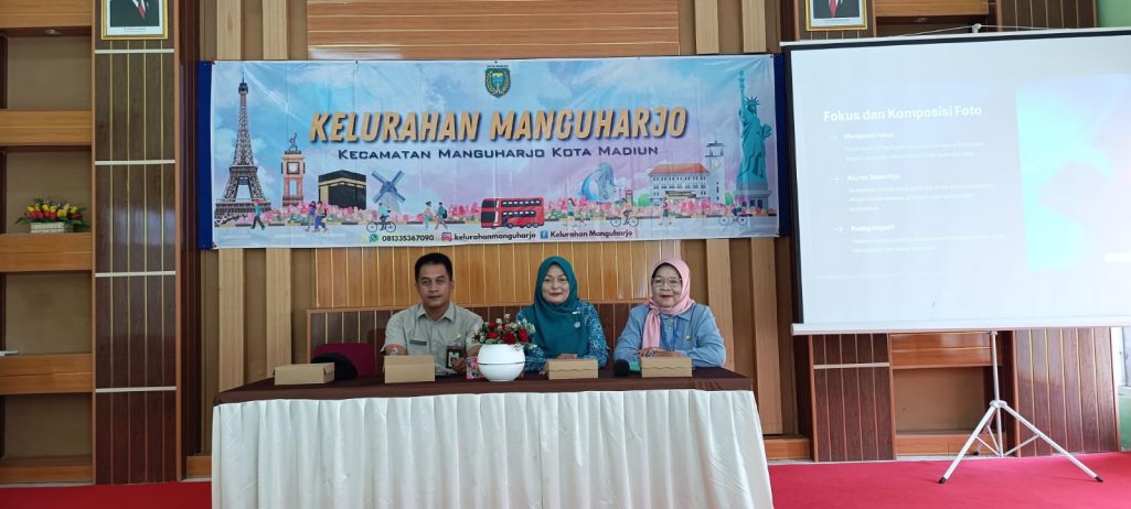 Pelatihan Pemasaran Produk Umkm Dari Dinas Kominfo Di Kelurahan Manguharjo