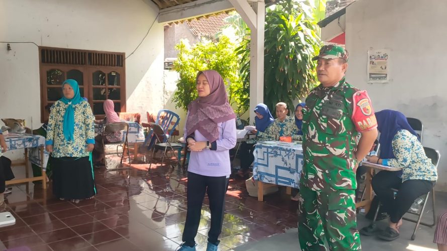 Kegiatan Integrasi Layanan Primer Ponyandu Salak Kelurahan Manguharjo