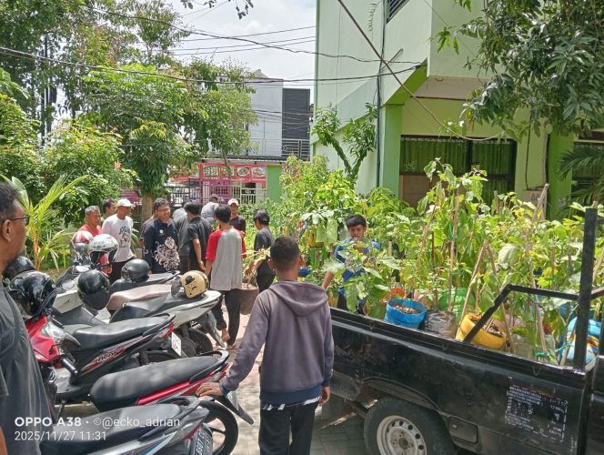 Kerja Bakti Tim 20 dari 9 Kelurahan Di Kecamatan Manguharjo dalam mendukung Pencanangan Kampung Mandiri
