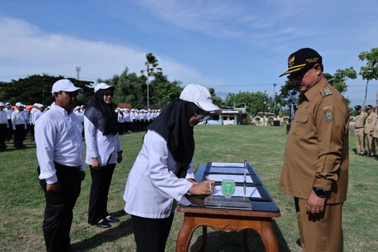 Penyerahan SK PPPK Paruh Waktu Oleh Bapak Walikota Madiun