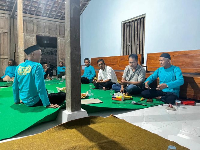 Tasyakuran Masa Panen Raya dan Persiapan Masa Tanam Pada Kelompok Tani Mulyo Gedongan Kelurahan Manguharjo