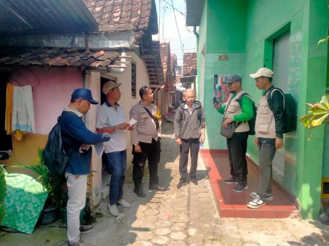 Kegiatan Survey Lapangan  Usulan Pembangunan RTLH dan Jambanisasi Di Kelurahan Manguharjo