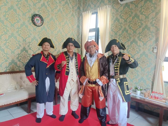 Lurah Manguharjo Dan Staf Mengikuti Kegiatan Pawai Budaya Dalam rangka HUT Kota Madiun yang Ke 108 Tahun